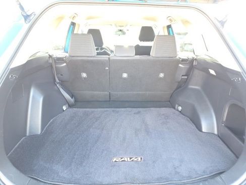 Used 2020 Toyota RAV4 LE w/ Carpet Mat Package image 26