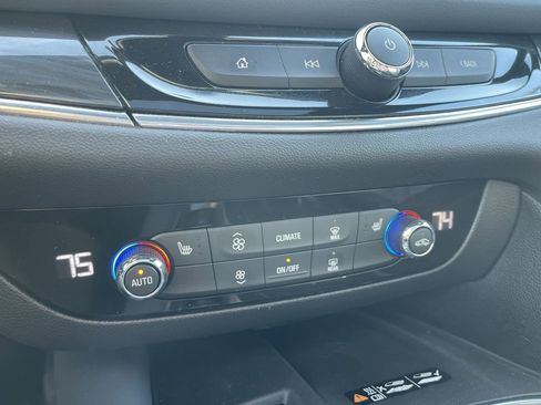 Used 2024 Buick Enclave Essence w/ Experience Buick Package image 15