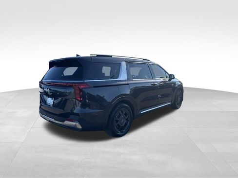 Certified 2026 Kia Carnival SX FWD image 7