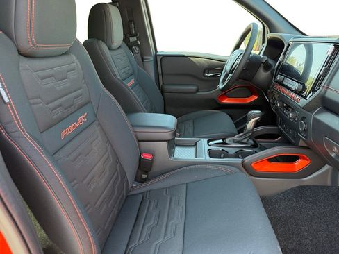 New 2025 Nissan Frontier PRO-4X image 15