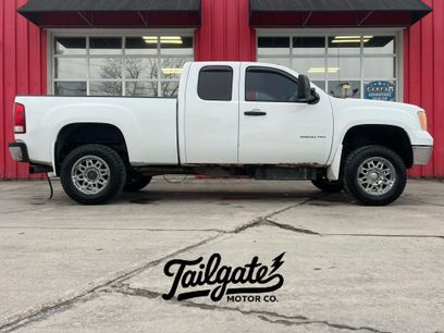 Used 2013 GMC Sierra 2500 W/T w/ Snow Plow Prep Package