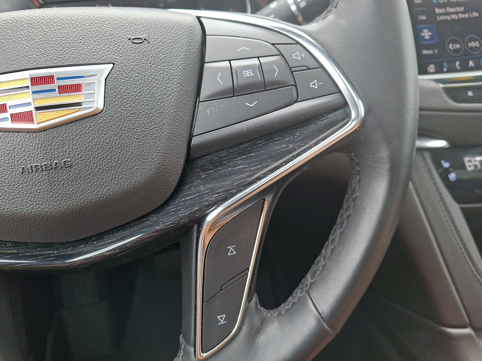 Used 2023 Cadillac XT5 Premium Luxury w/ LPO, Floor Liner Package AWD/4WD image 24