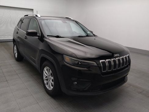 Used 2019 Jeep Cherokee Latitude w/ Popular Appearance Group FWD image 13