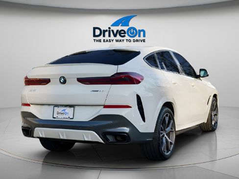 Used 2022 BMW X6 xDrive40i w/ Executive Package image 10