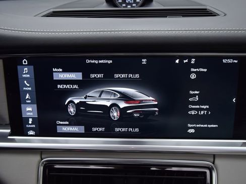 Used 2017 Porsche Panamera Turbo image 35