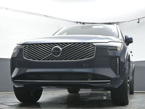 New 2026 Volvo XC90 T8 Ultra w/ Protection Package Premier image 36