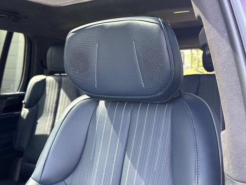 Used 2025 Cadillac Escalade IQ Luxury 2 w/ LPO, Premium Carpet Package AWD/4WD image 15