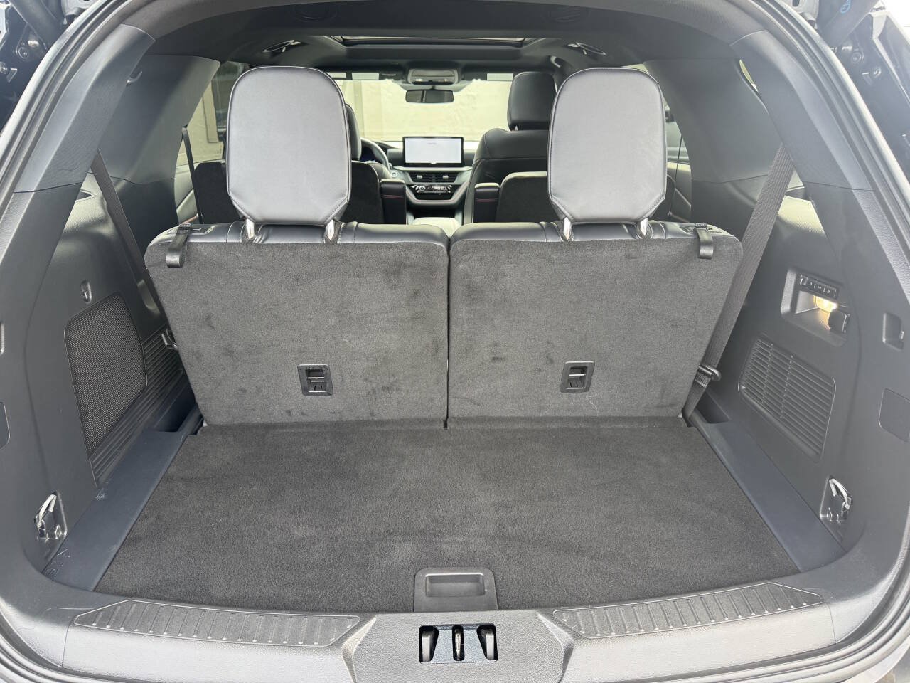 Used 2026 Ford Explorer ST AWD/4WD image 11