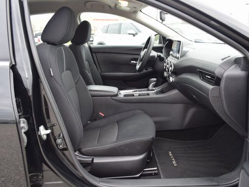 Used 2024 Nissan Sentra SV image 23