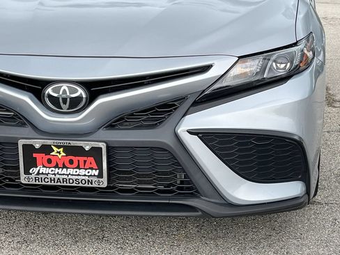 Used 2024 Toyota Camry SE FWD image 8