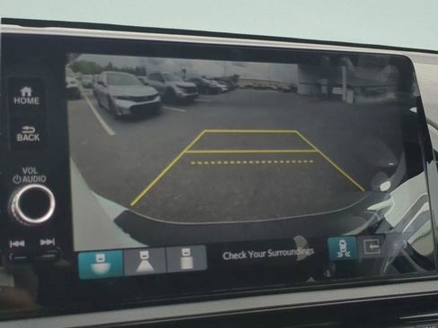 New 2026 Honda Odyssey Touring image 21