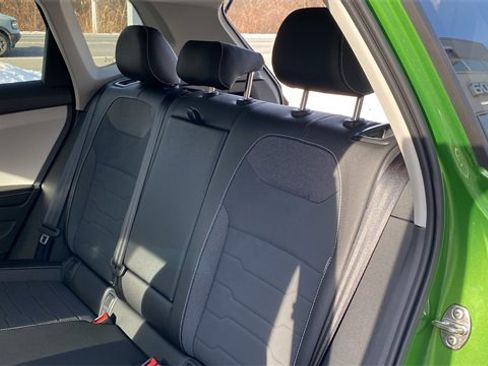 New 2026 Volkswagen Taos SE image 22