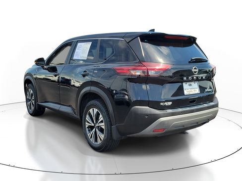 Certified 2023 Nissan Rogue SV AWD/4WD image 3