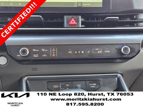 Used 2025 Kia Carnival image 21