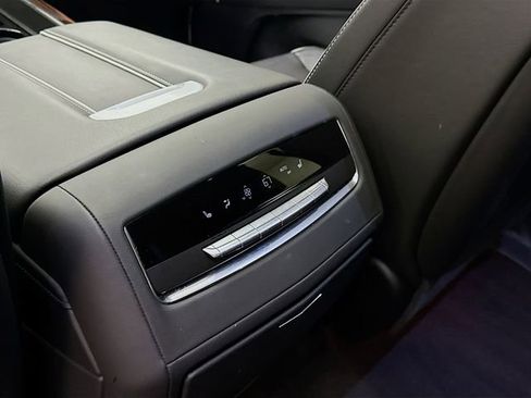 Used 2023 Cadillac Escalade Premium Luxury w/ Performance Package image 28
