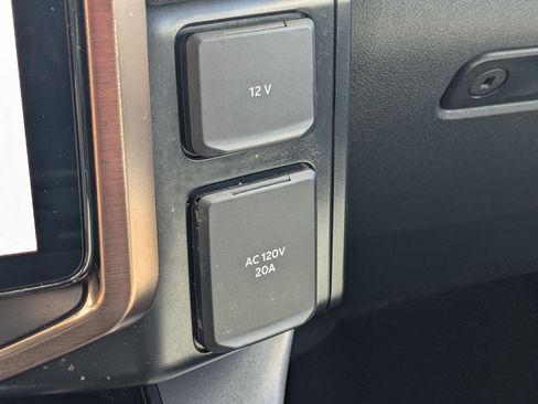 Used 2023 Ford F150 Lightning Lariat w/ Equipment Group 511A High image 26