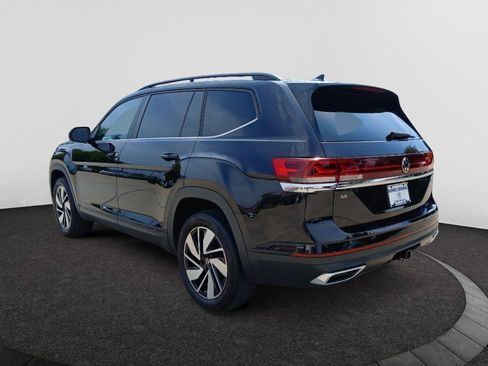 Used 2024 Volkswagen Atlas SE AWD/4WD image 4