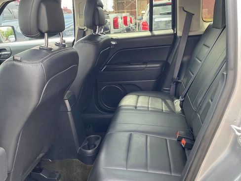 Used 2016 Jeep Patriot High Altitude AWD/4WD image 11