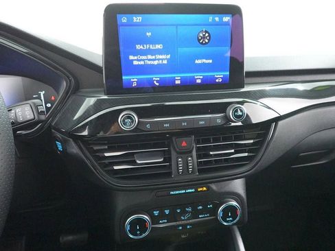 Certified 2025 Ford Escape ST-Line image 17