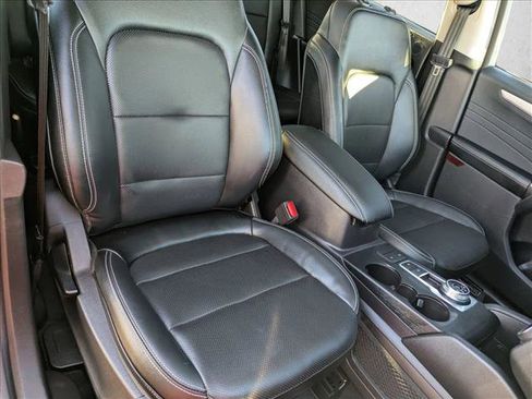 Used 2022 Ford Escape SEL w/ Technology Package image 20