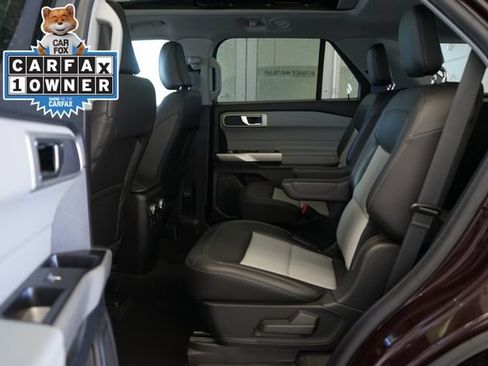 Used 2022 Ford Explorer XLT w/ Equipment Group 202A AWD/4WD image 28