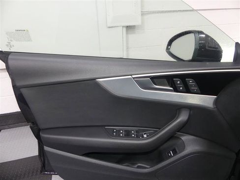 Used 2025 Audi A5 2.0T Premium Plus image 17