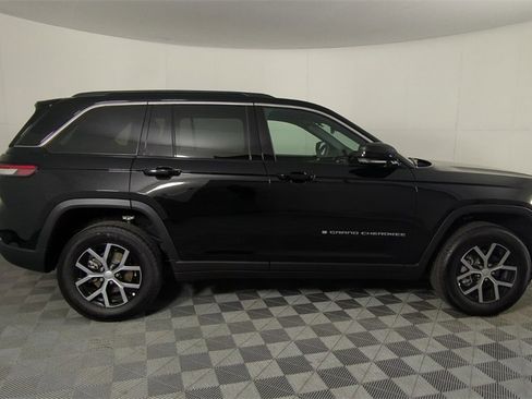 New 2025 Jeep Grand Cherokee Limited image 4