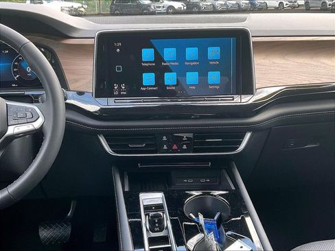 New 2026 Volkswagen Atlas SE AWD/4WD image 12
