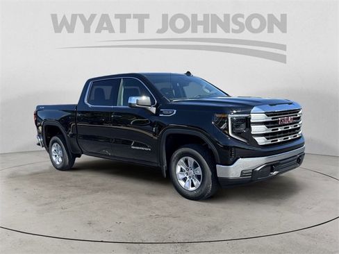New 2026 GMC Sierra 1500 SLE image 7