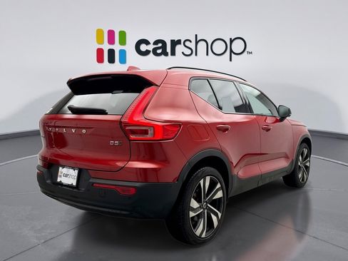 Used 2024 Volvo XC40 B5 Plus w/ Climate Package AWD/4WD image 5