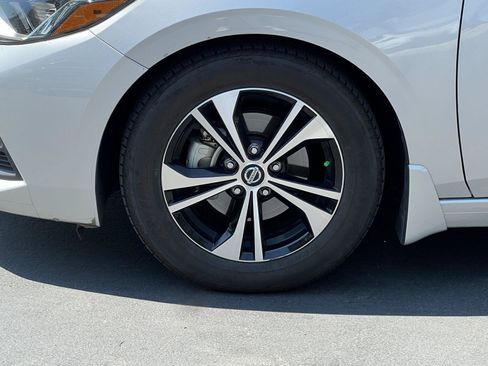 Used 2020 Nissan Sentra SV FWD image 13