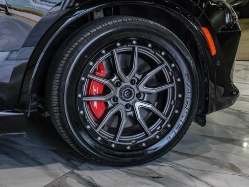 Used 2022 Dodge Durango SRT w/ Technology Group AWD/4WD image 48