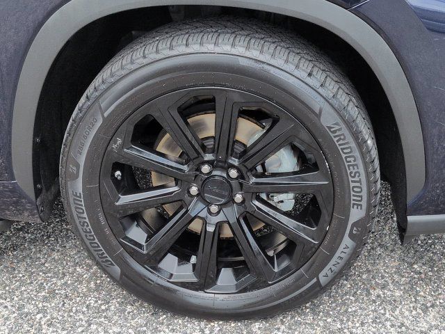 Used 2022 Toyota Highlander XLE FWD image 11