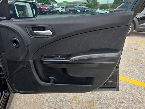Used 2023 Dodge Charger R/T w/ Blacktop Package RWD image 13