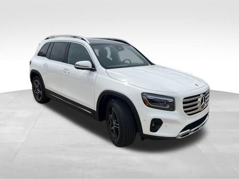 New 2026 Mercedes-Benz GLB 250 4MATIC image 1