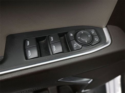 Used 2024 GMC Sierra 1500 SLT image 13