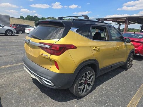 Used 2021 Kia Seltos S AWD/4WD image 6
