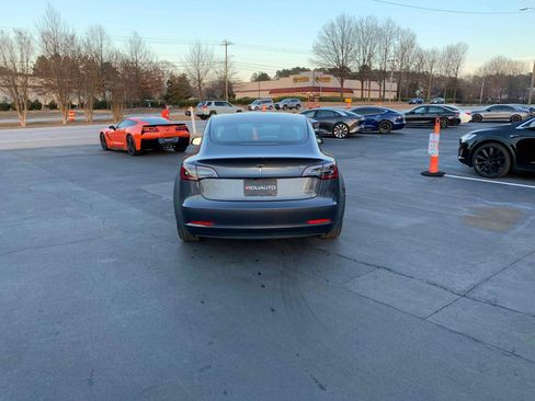 Used 2022 Tesla Model 3 Long Range image 9