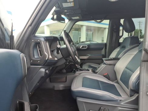 Used 2022 Ford Bronco Outer Banks w/ Sasquatch Package AWD/4WD image 17