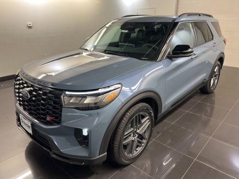 New 2026 Ford Explorer ST w/ Sun And Sound Package image 3