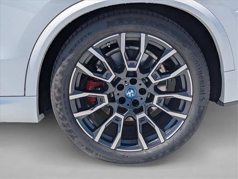 Certified 2024 BMW X5 xDrive50e w/ M Sport Package image 22