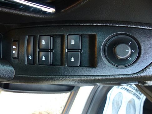 Used 2019 Chevrolet Trax LS image 21