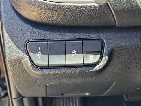 Used 2025 Kia Seltos EX FWD image 17