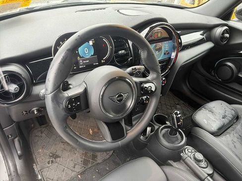 Used 2023 MINI Cooper S image 14