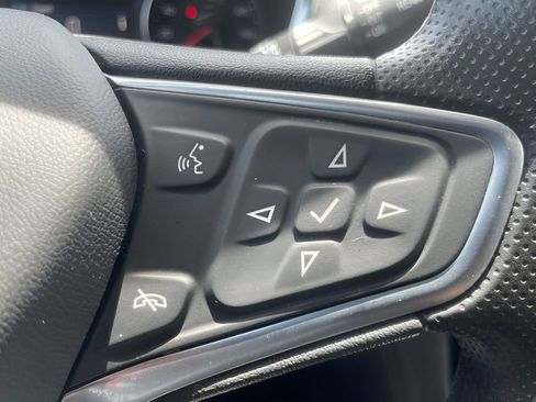Used 2023 Chevrolet Equinox LS w/ LS Convenience Package FWD image 28