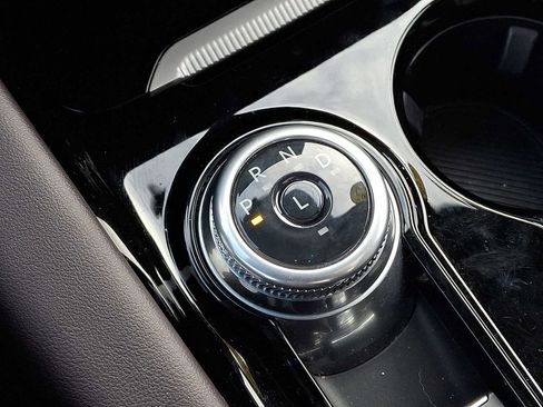 Certified 2025 Ford Explorer Platinum w/ LUX Leather Package image 15