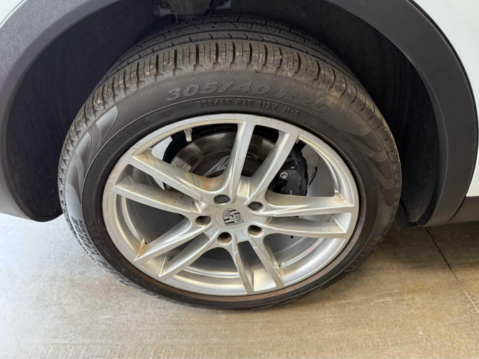 Used 2023 Porsche Cayenne Platinum Edition AWD/4WD image 43