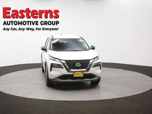 Used 2022 Nissan Rogue S image 51