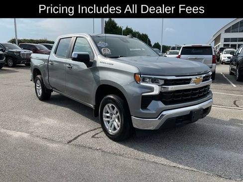 Used 2025 Chevrolet Silverado 1500 LT AWD/4WD image 3