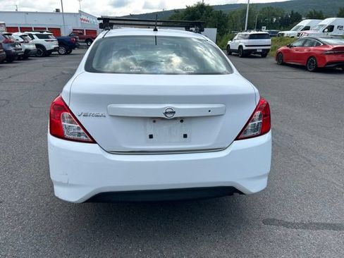 Used 2016 Nissan Versa S FWD image 6